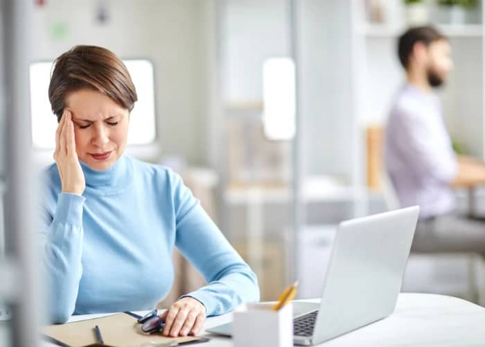 Headache and migraine relief through osteopathy treatment at Thornhill at osteopathy corner clinic, focusing on reducing tension and improving overall well-being.