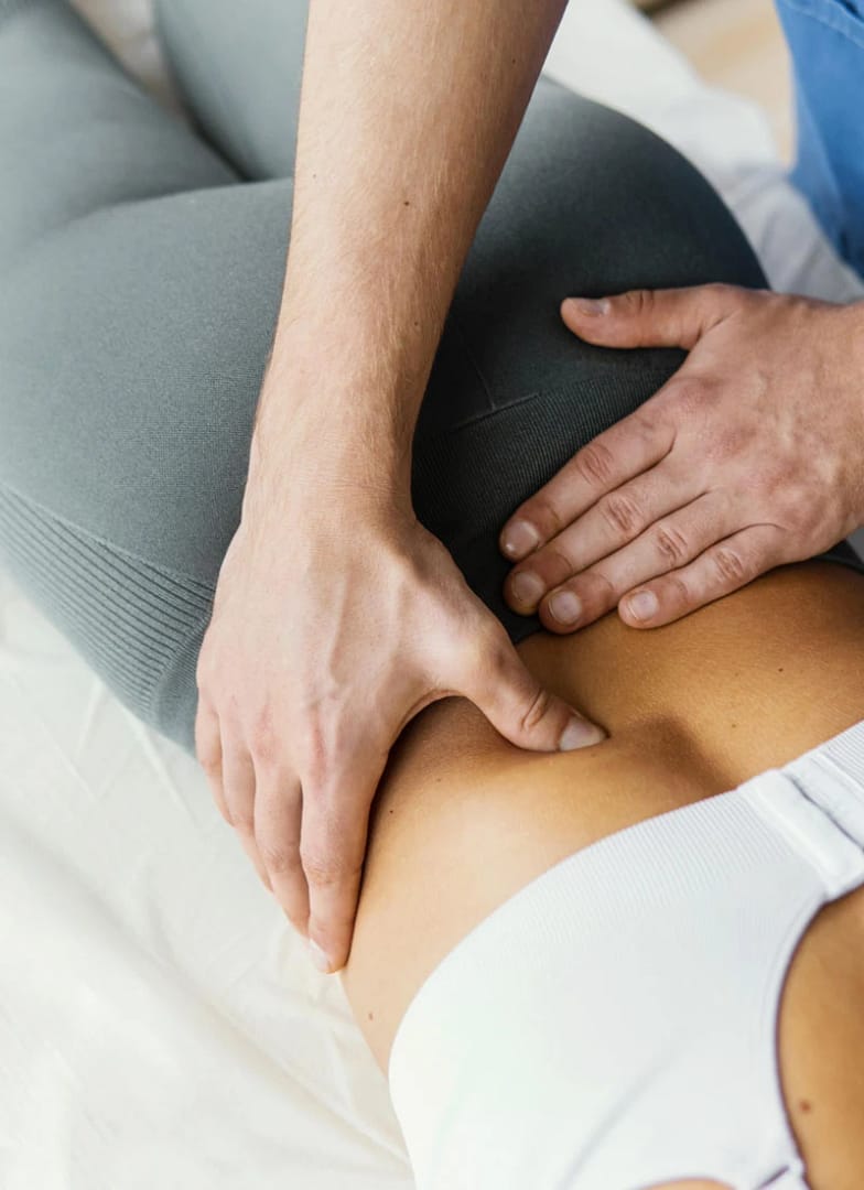 Osteopathy treatment at Thornhill clinic for pain relief and improved mobility